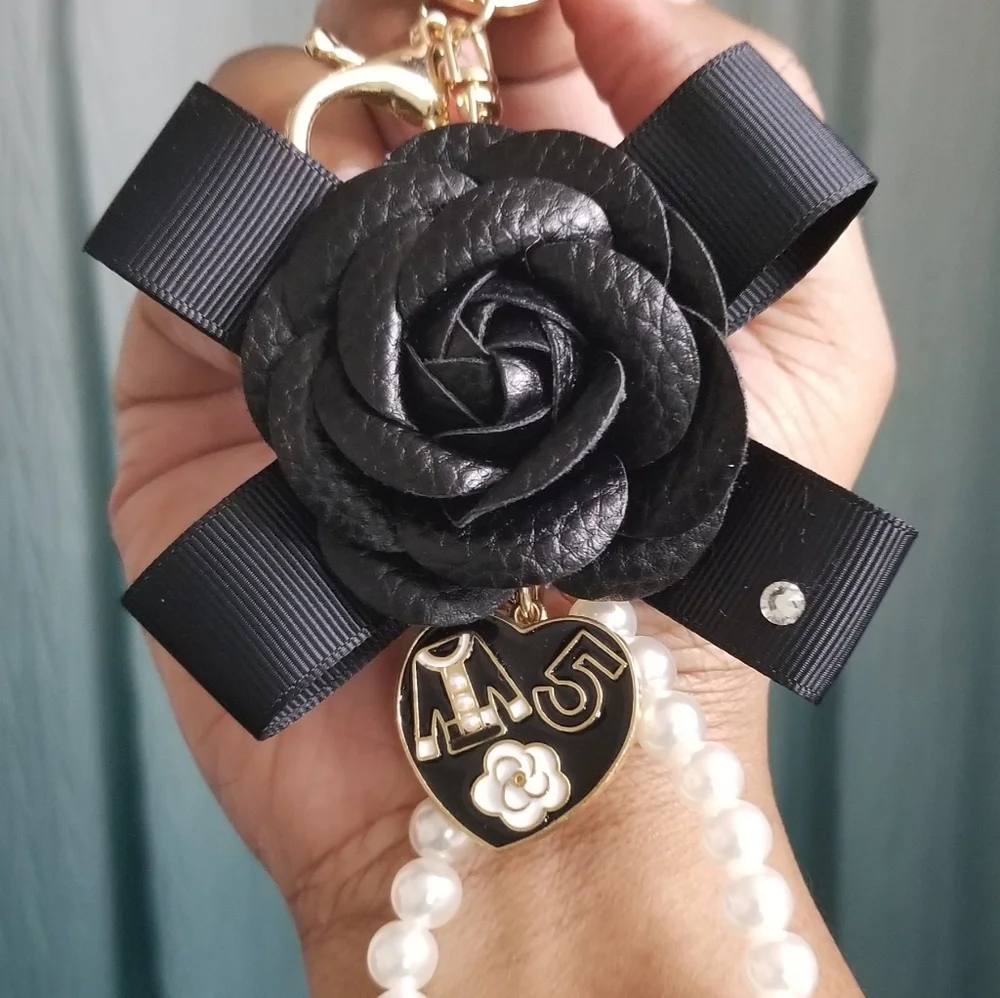 Black Rose and pearl Purse Charm